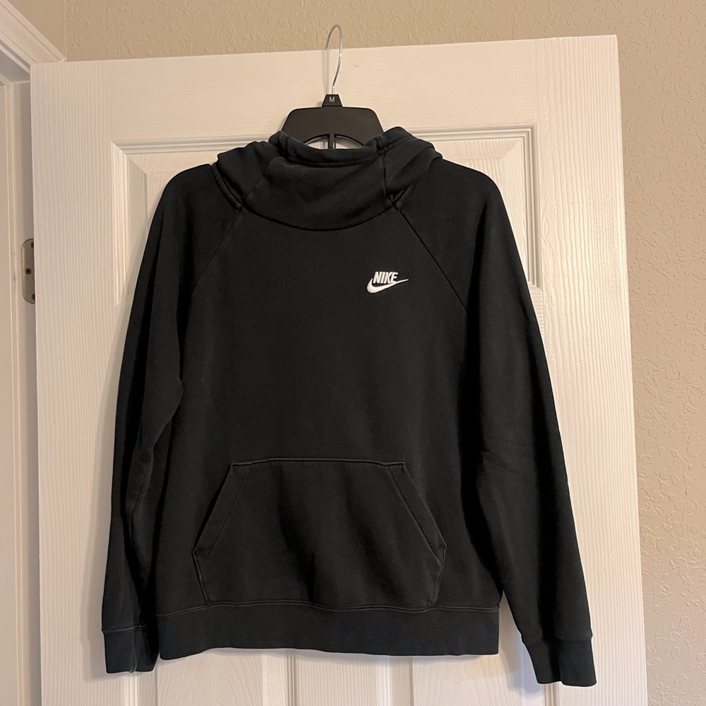 Women’s Nike Hoodie (small)